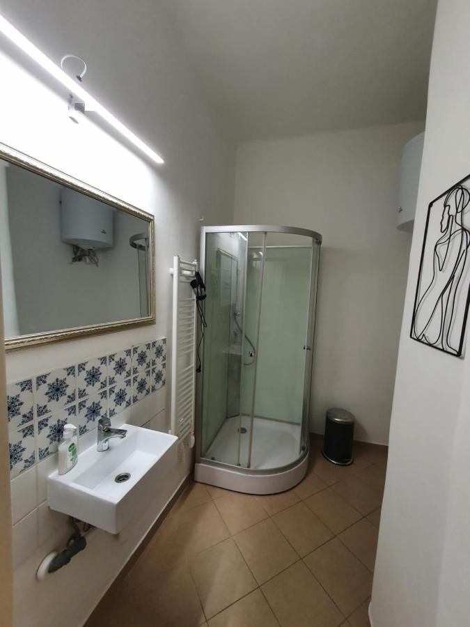 Boesix Apartman Будапеща Екстериор снимка